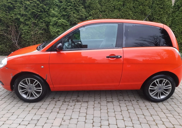 Lancia Ypsilon cena 5900 przebieg: 159000, rok produkcji 2009 z Mogielnica małe 56